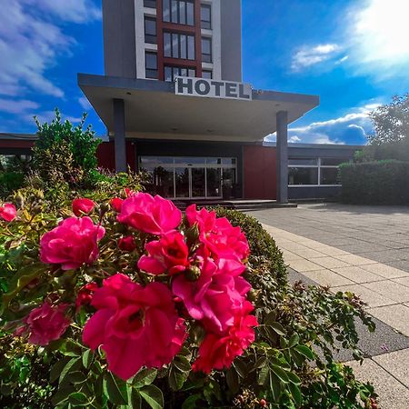 Skyhotel Merseburg Eksteriør billede